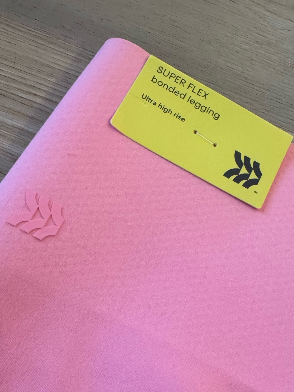 NWT All in Motion | Super Flex Ultra High Rise Pink Leggings | Size Small - Picture 5 of 7